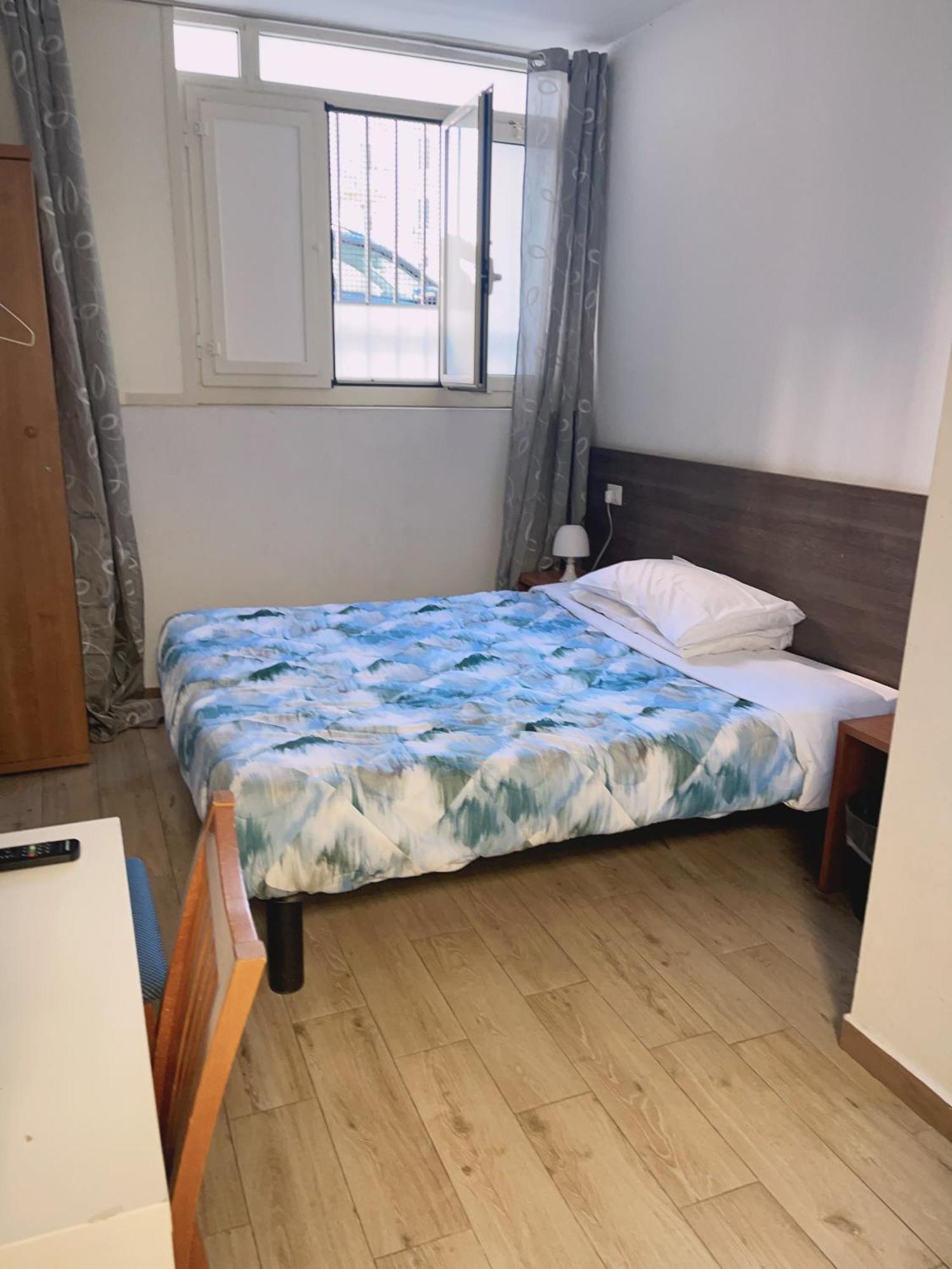 Hotel Bissi Милано Екстериор снимка