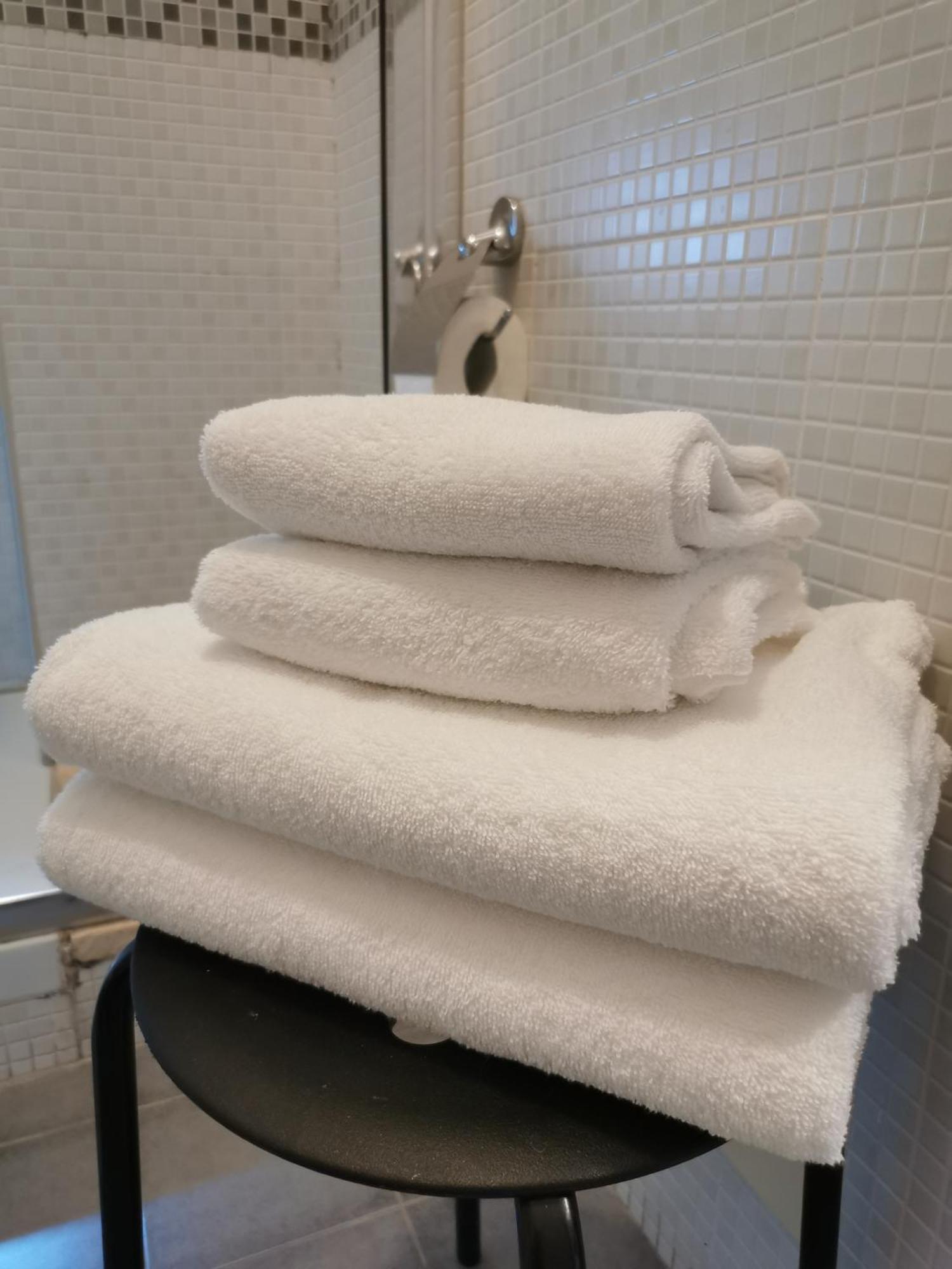 Hotel Bissi Милано Стая снимка