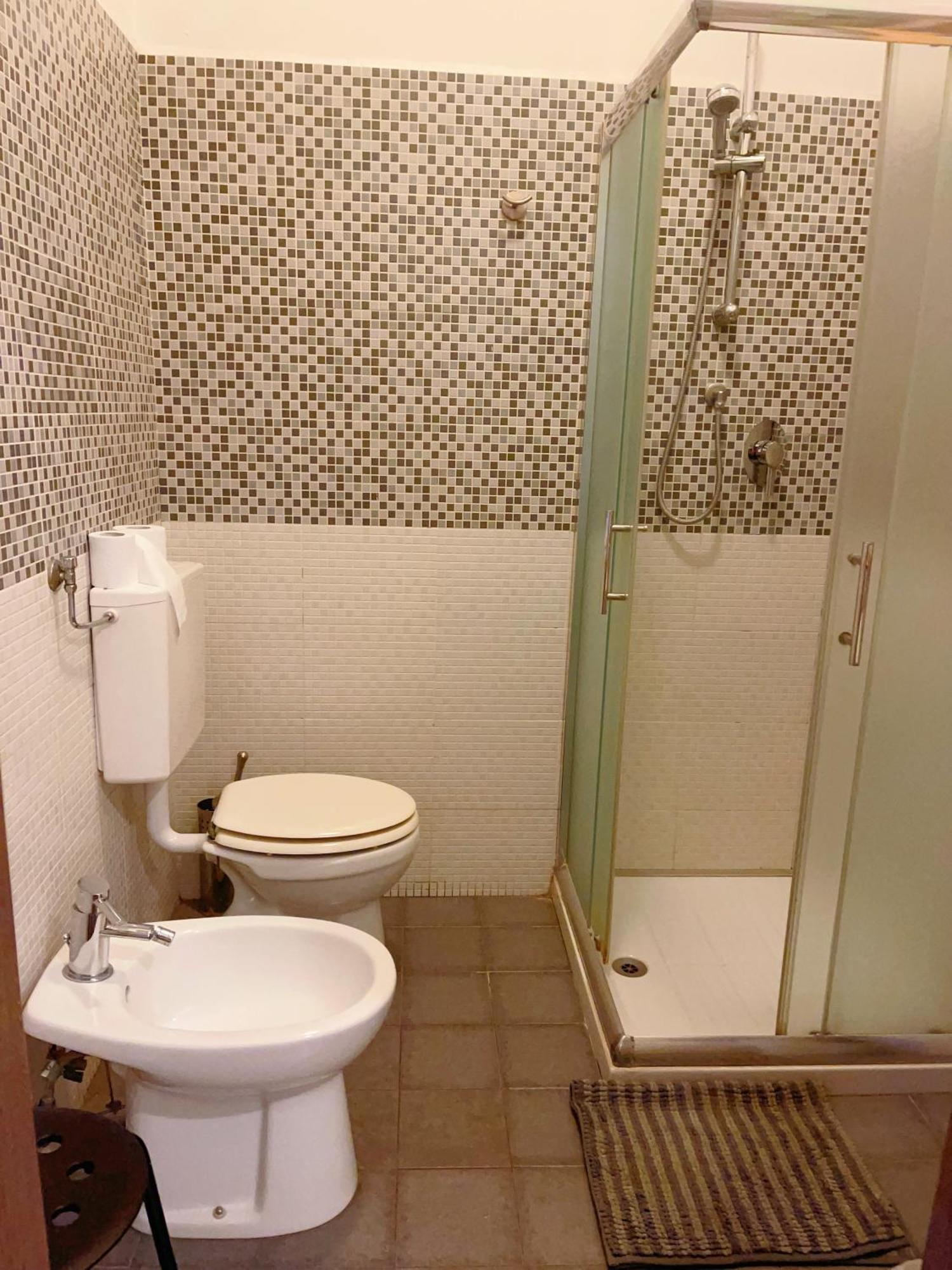 Hotel Bissi Милано Екстериор снимка