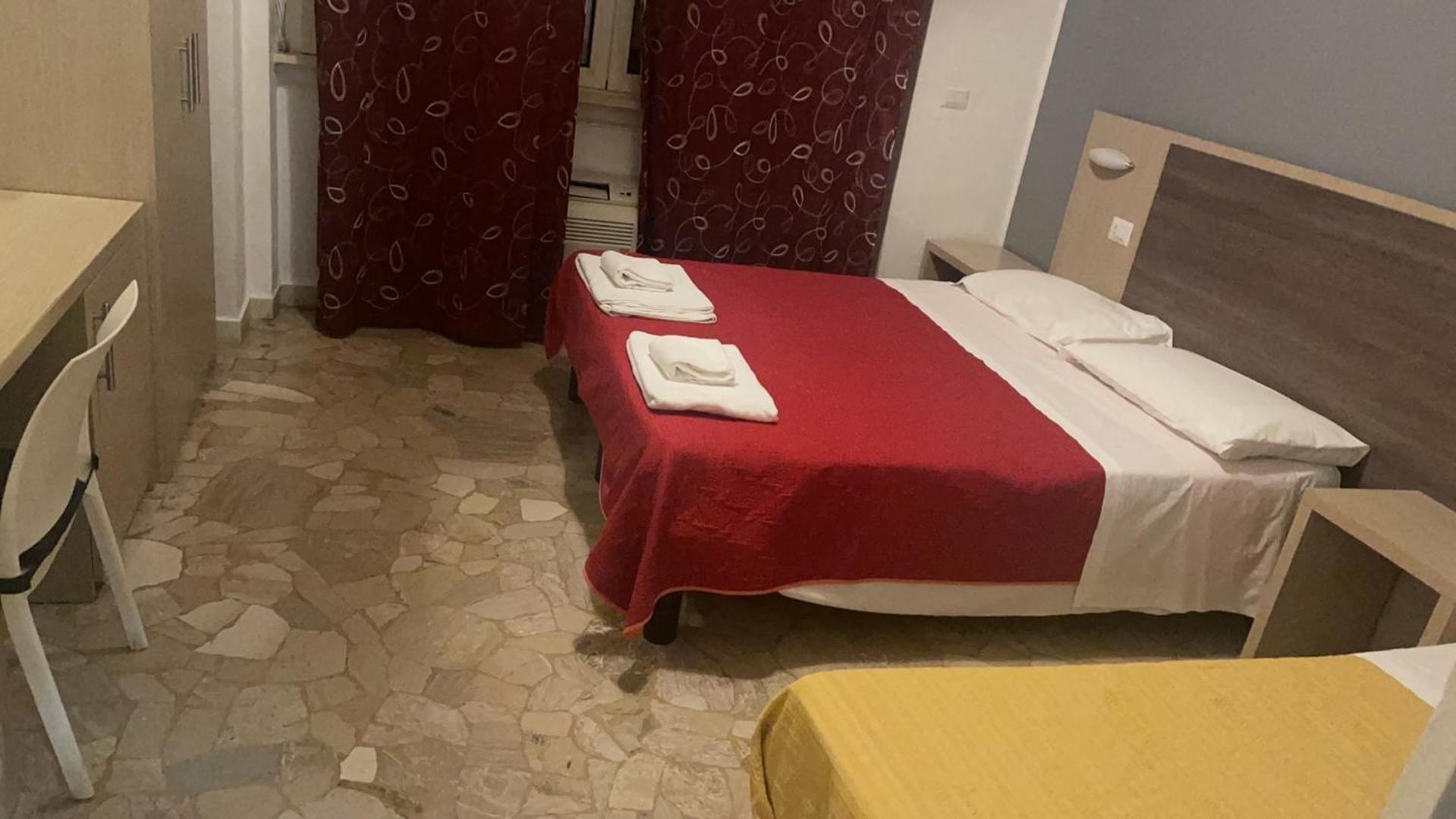 Hotel Bissi Милано Екстериор снимка